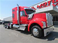 2022 Kenworth W990