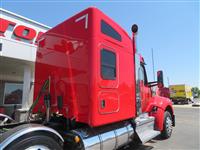 2022 Kenworth W990