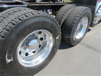 2022 Kenworth W990