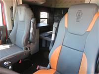 2022 Kenworth W990