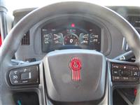 2022 Kenworth W990