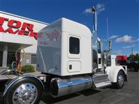 2027 Kenworth W900L 72