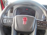 2023 Kenworth W990
