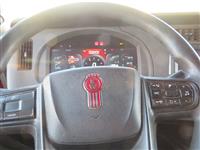 2023 Kenworth W990