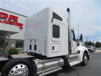 2027 Kenworth W990