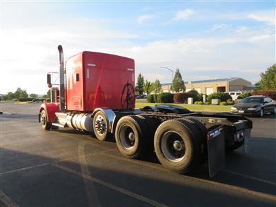 2022 Kenworth W900L