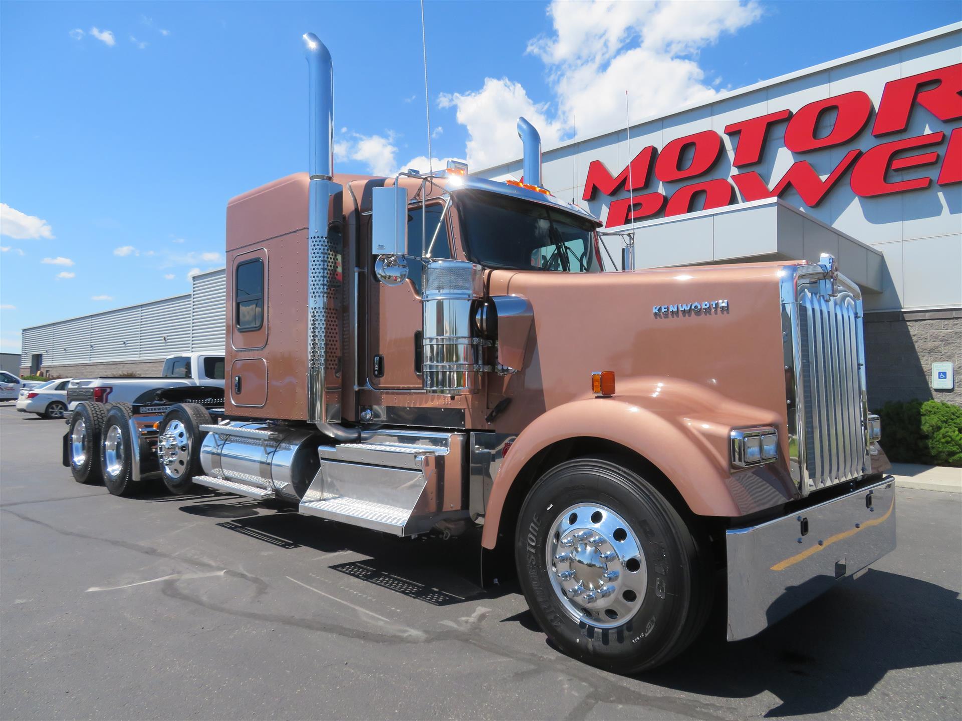 2027 Kenworth W900L 72"ACF