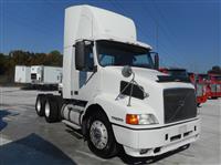 Used 2001 Volvo VNM64T for Sale