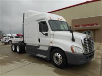 Used 2014 Freightliner CA12564SLP for Sale