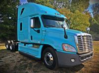 Used 2014 Freightliner CA12564SLP for Sale
