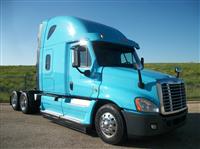 Used 2014 Freightliner CA12564SLP for Sale