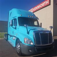 Used 2014 Freightliner CA12564SLP for Sale