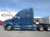 Used 2011 Kenworth T700 for Sale
