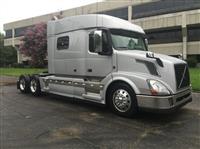 Used 2014 Volvo VNL64T730 for Sale