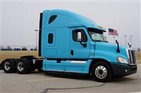 Used 2014 Freightliner CA12564SLP for Sale