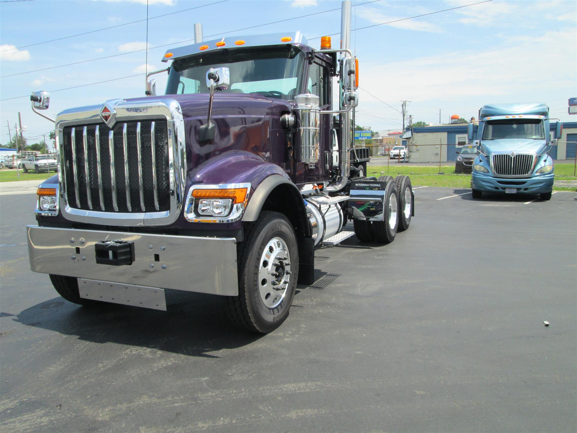 2018 International HX520 6X4