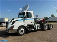 2014 Volvo Tandem Axlel Day Cab