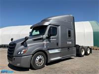 2020 Freightliner Cascadia