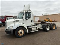 2012 Freightliner BUSINESS CLASS M2
