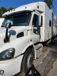 2017 Freightliner Cascadia 113