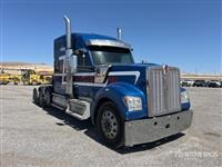 2020 Kenworth W990