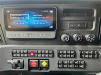 2026 Freightliner PJ126SLP