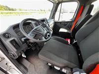 2025 Freightliner M2 106
