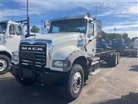 2013 Mack GU700