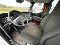 2023 Freightliner PE116DC