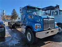 2016 WESTERN STAR/AU 4700SF