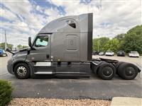 2022 Freightliner New Cascadia 