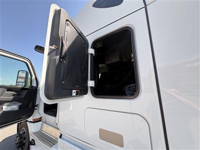 2026 Freightliner PJ126SLP