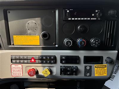 2022 Freightliner New Cascadia 
