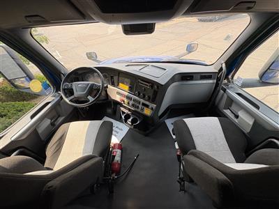 2022 Freightliner New Cascadia 
