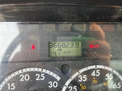 2012 Freightliner M2 106