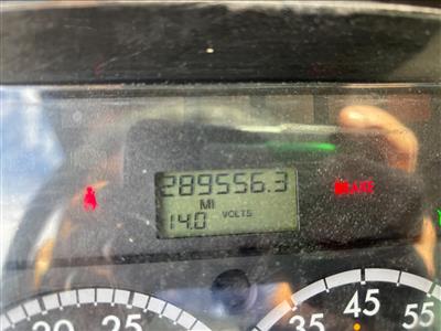2013 Freightliner M2 106