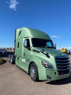 2025 Freightliner - image 2