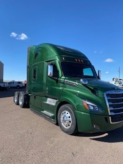 2025 Freightliner - image 2