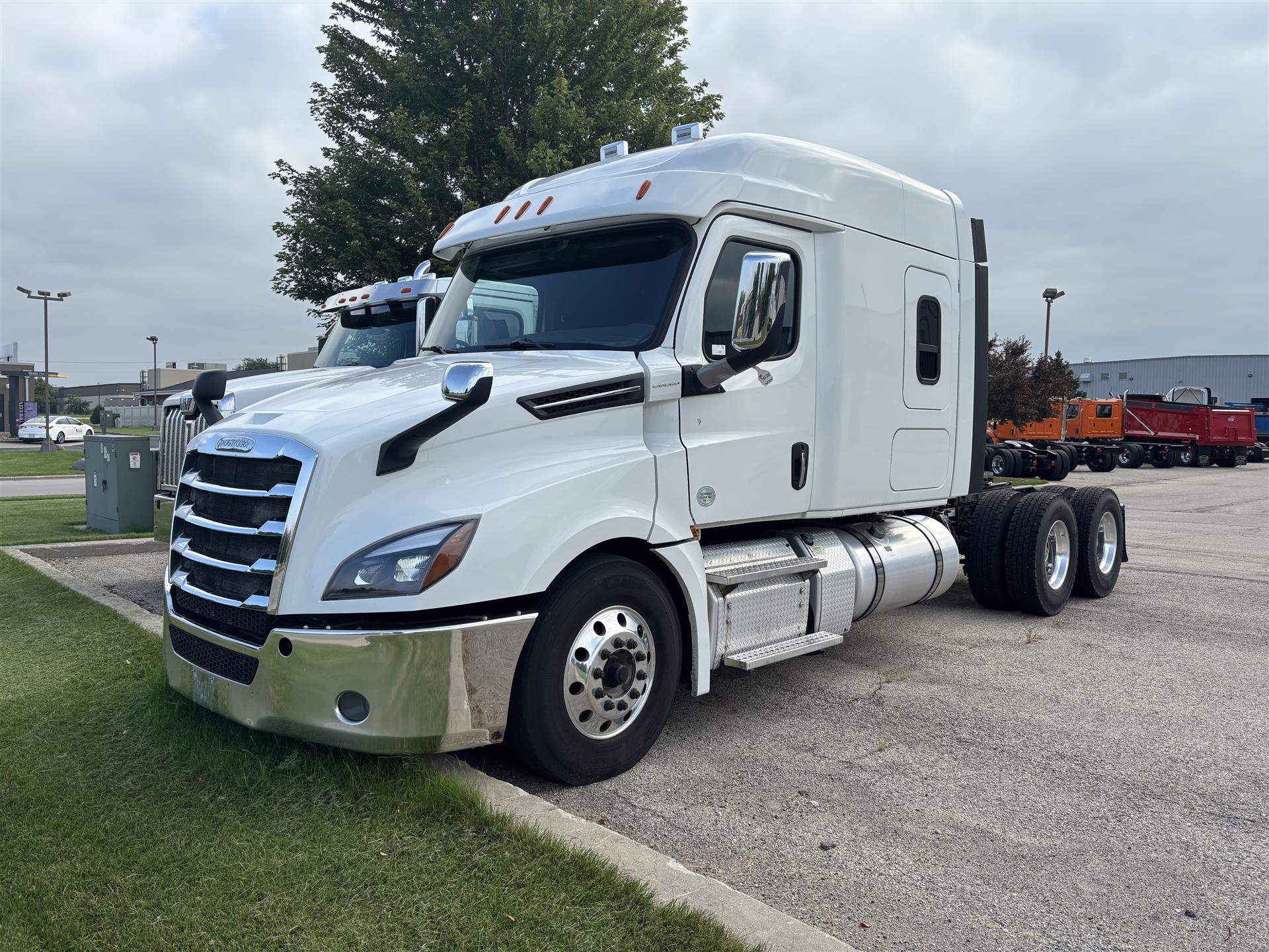 2022 Freightliner - image 10
