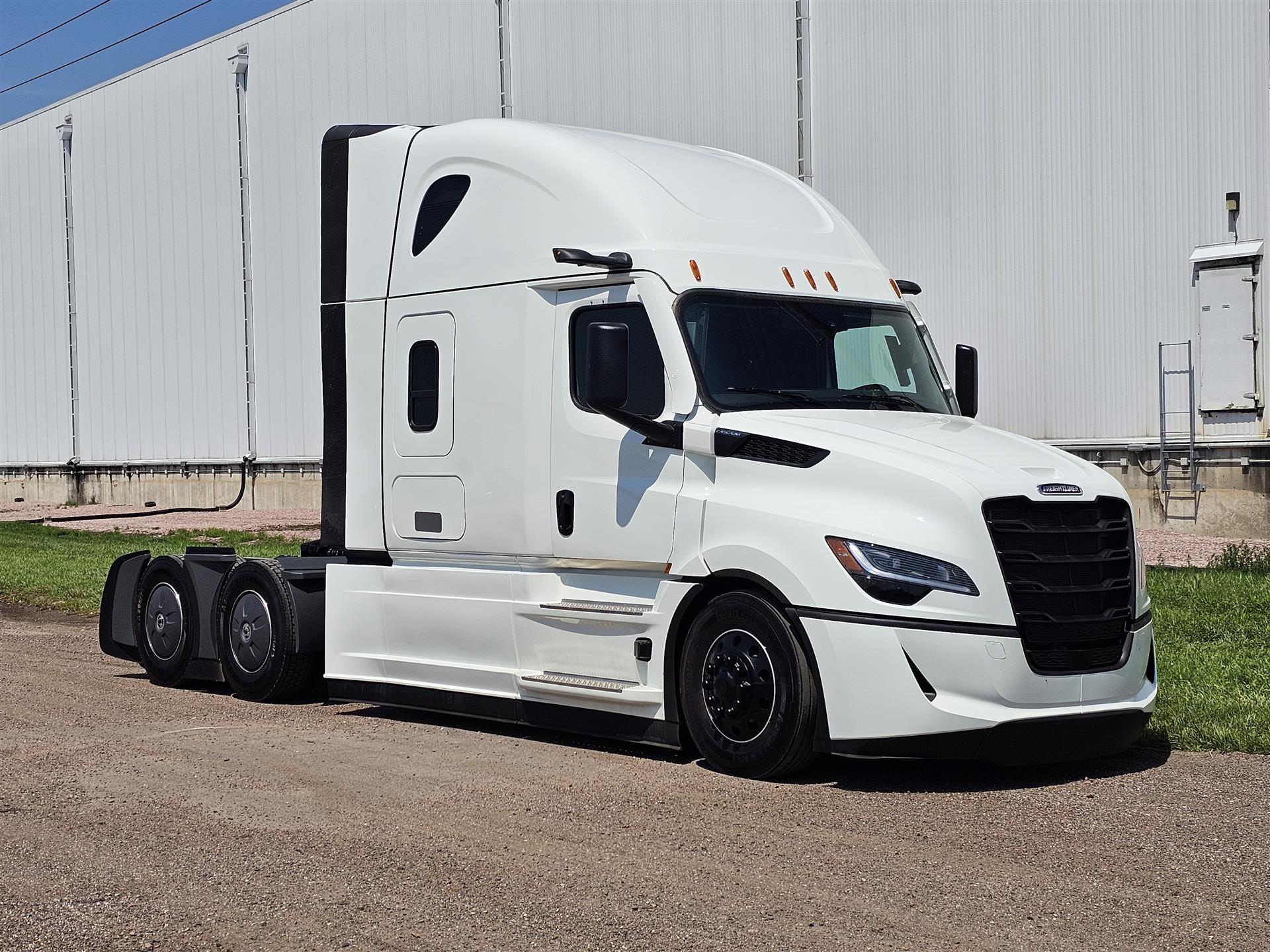 2026 Freightliner - image 1