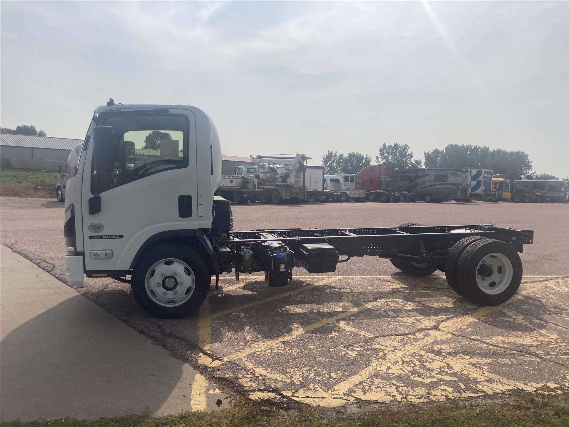 2026 Isuzu - image 4