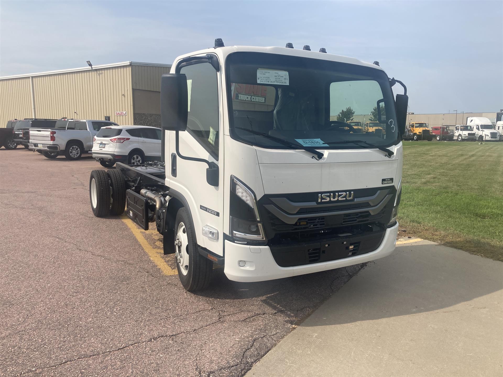 2026 Isuzu - image 2