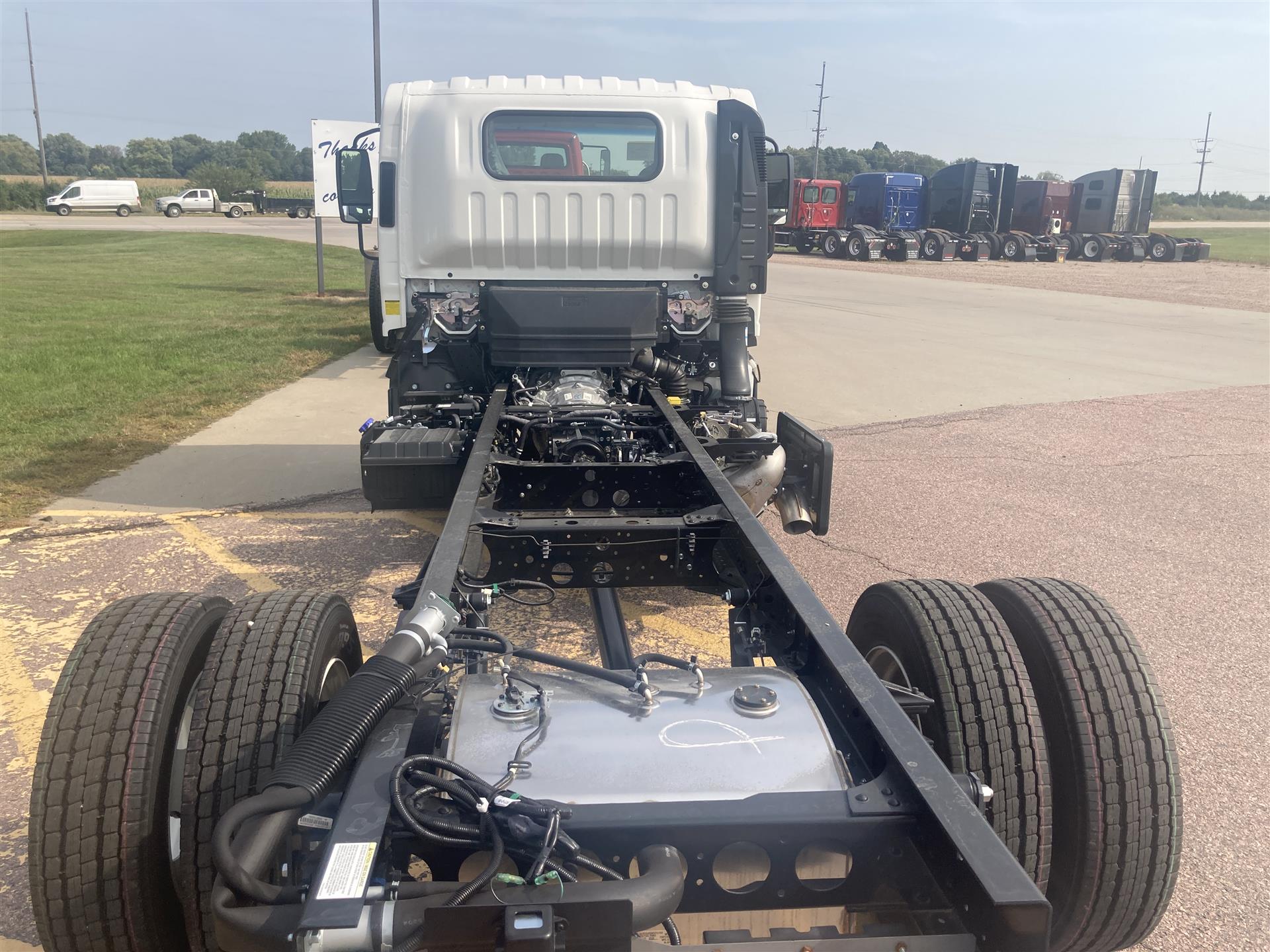 2026 Isuzu - image 6