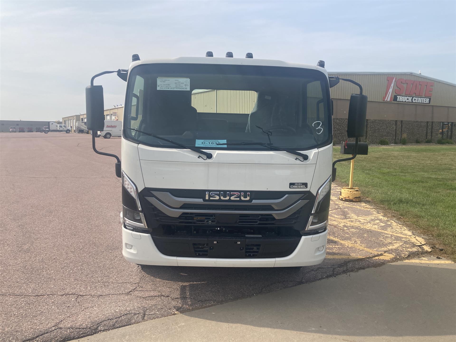 2026 Isuzu - image 3