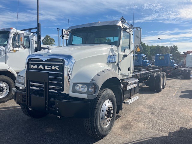 2013 Mack - image 1