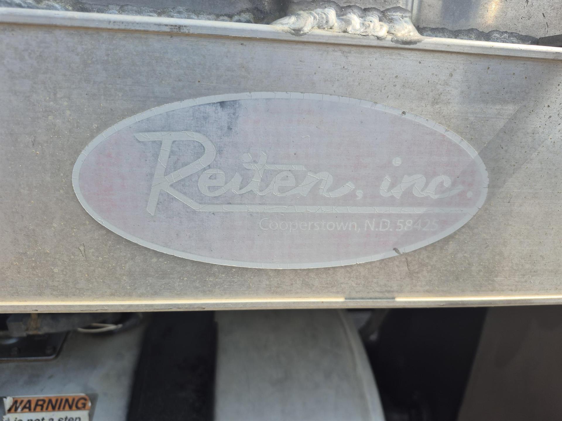 2013 Freightliner Cascadia - image 11