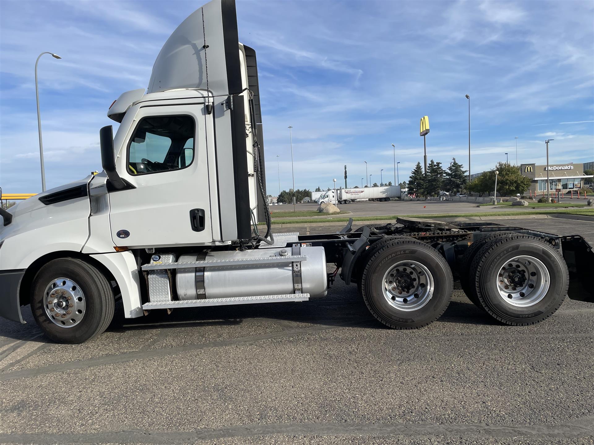 2022 Freightliner - image 2