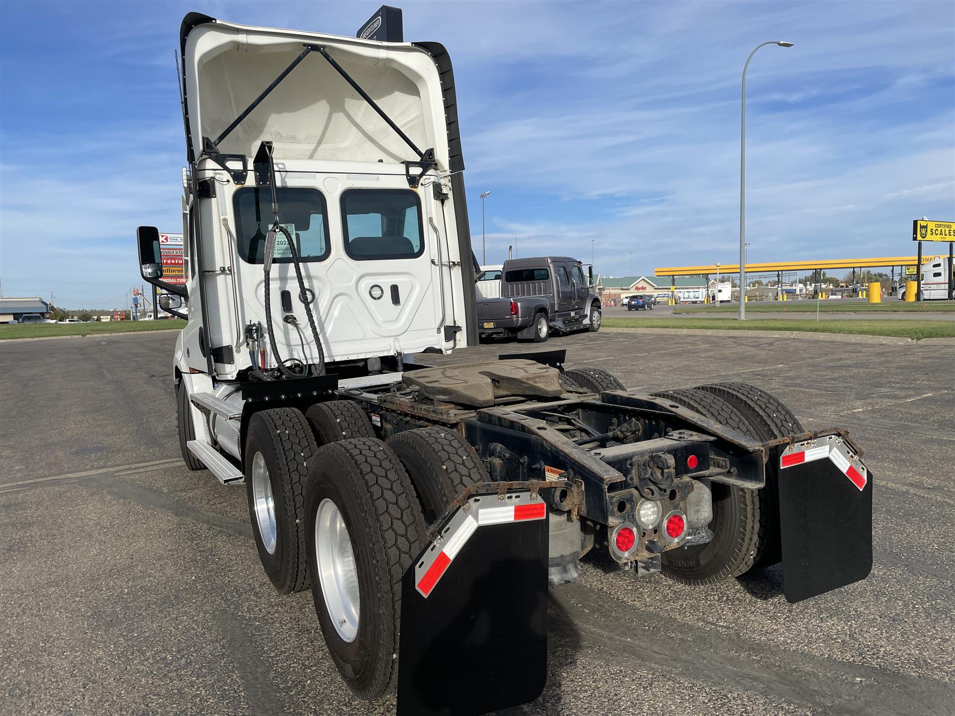 2022 Freightliner - image 6