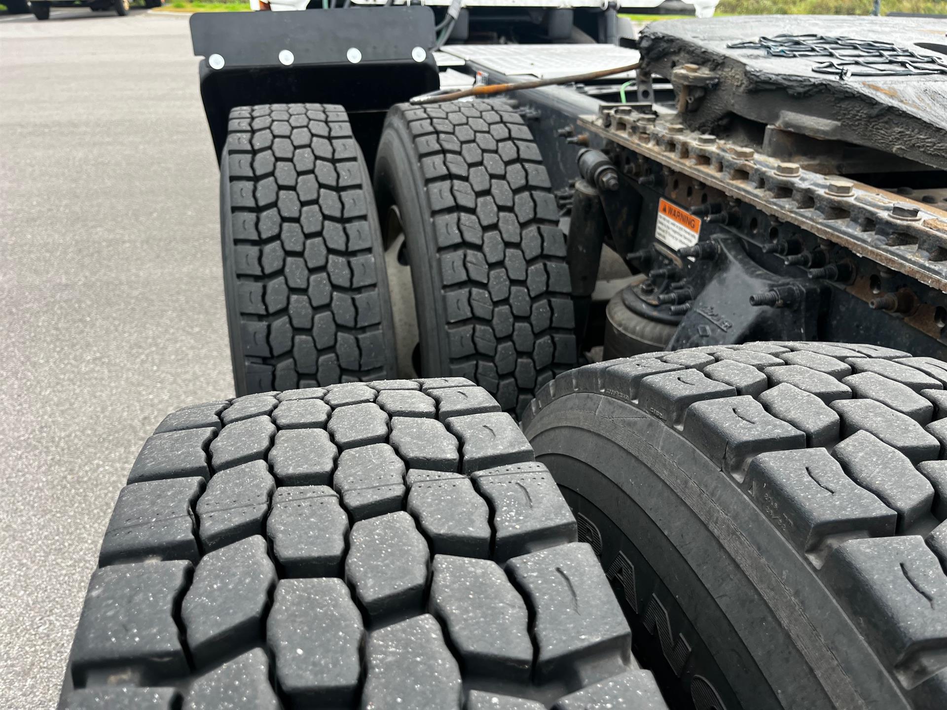 2023 Freightliner - image 14