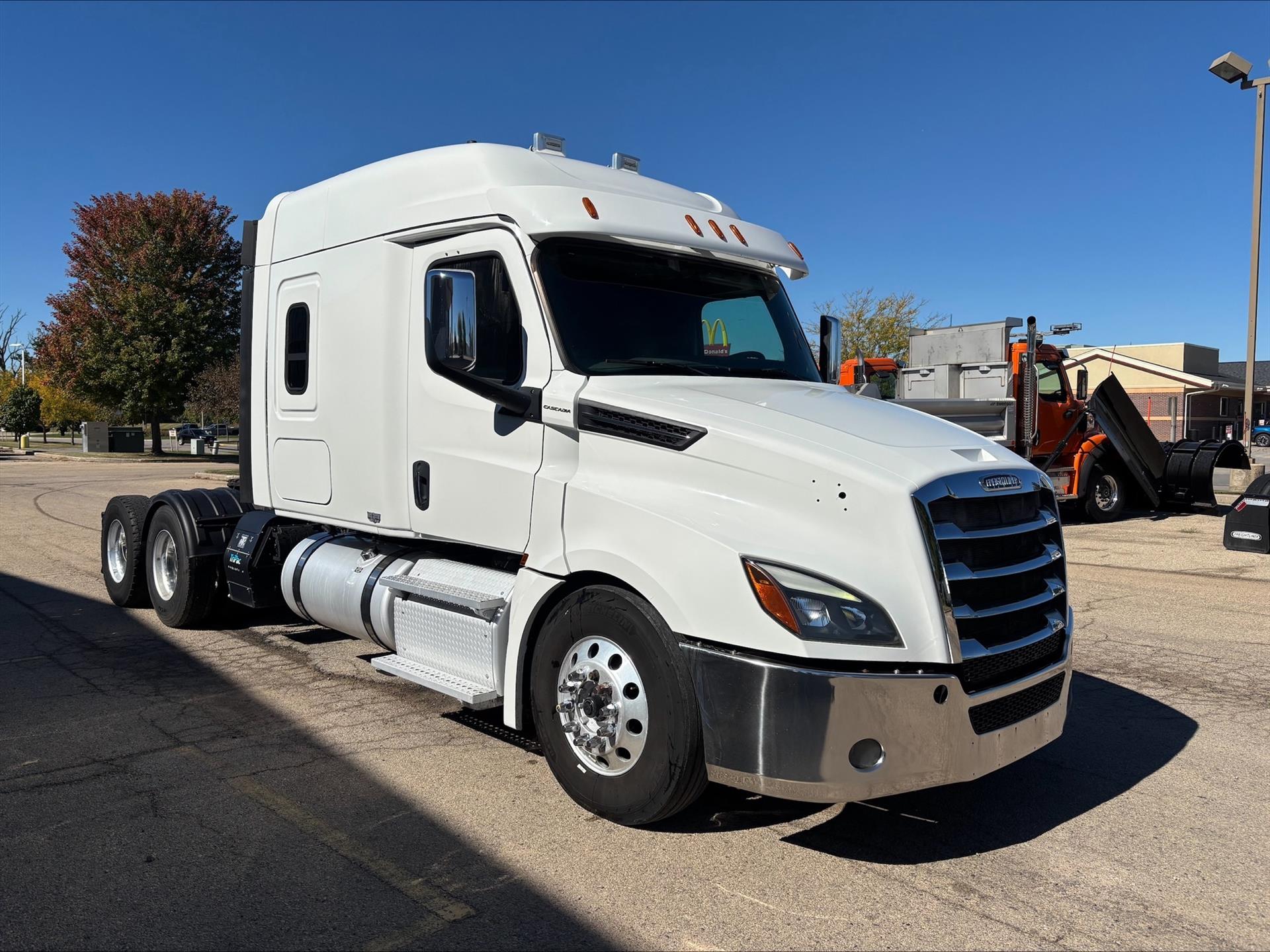 2019 Freightliner - image 2